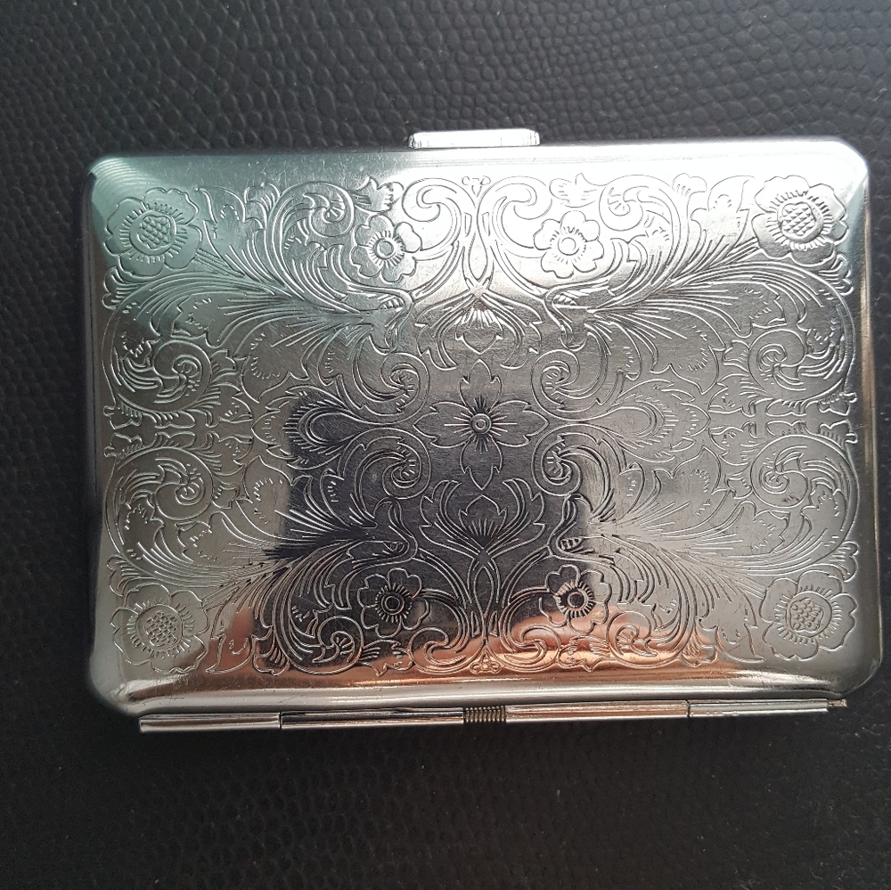 Engravable Silver Business Card Holder
